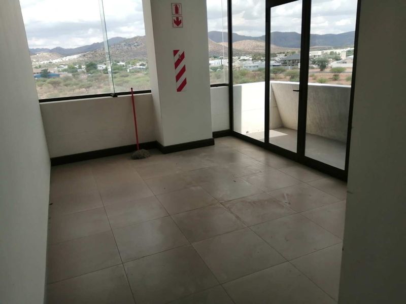 Showroom, Offices & Warehouses A-Grade Building For Sale - Photo 6