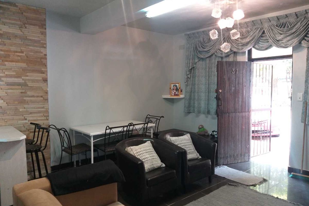 **Charming 1-Bedroom Ground Floor Apartment in a Premier Complex For Sale! - Photo 5