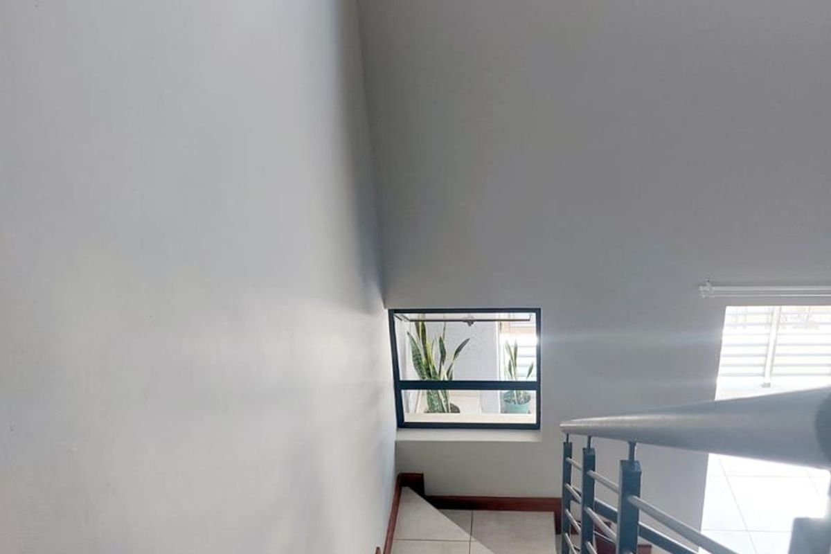 Modern One Bedroom Apartment to Rent April 1 - Photo 5