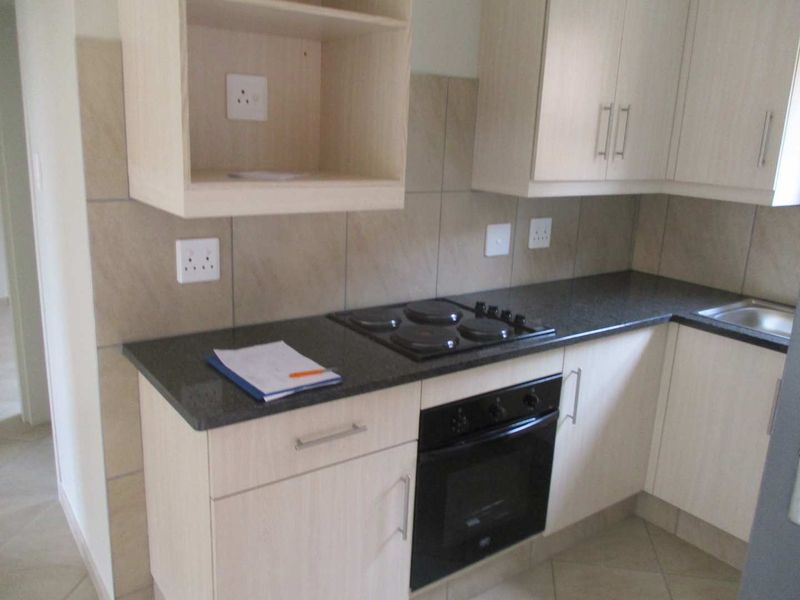 2 BEDROOM FLAT TO RENT IN PHILIP NEL PARK - Photo 7