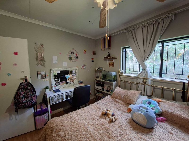 2 Bedroom Home For Sale - Photo 10
