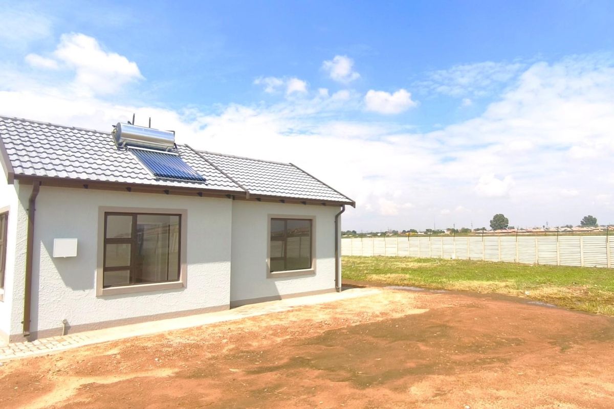 OWN YOUR BRAND NEW FULL TITLE HOME FROM AS LITTLE AS R7 500PM - Photo 2