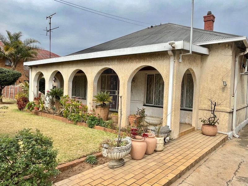 Germiston South Treasure: Classic Charm Meets Modern Living - Photo 2