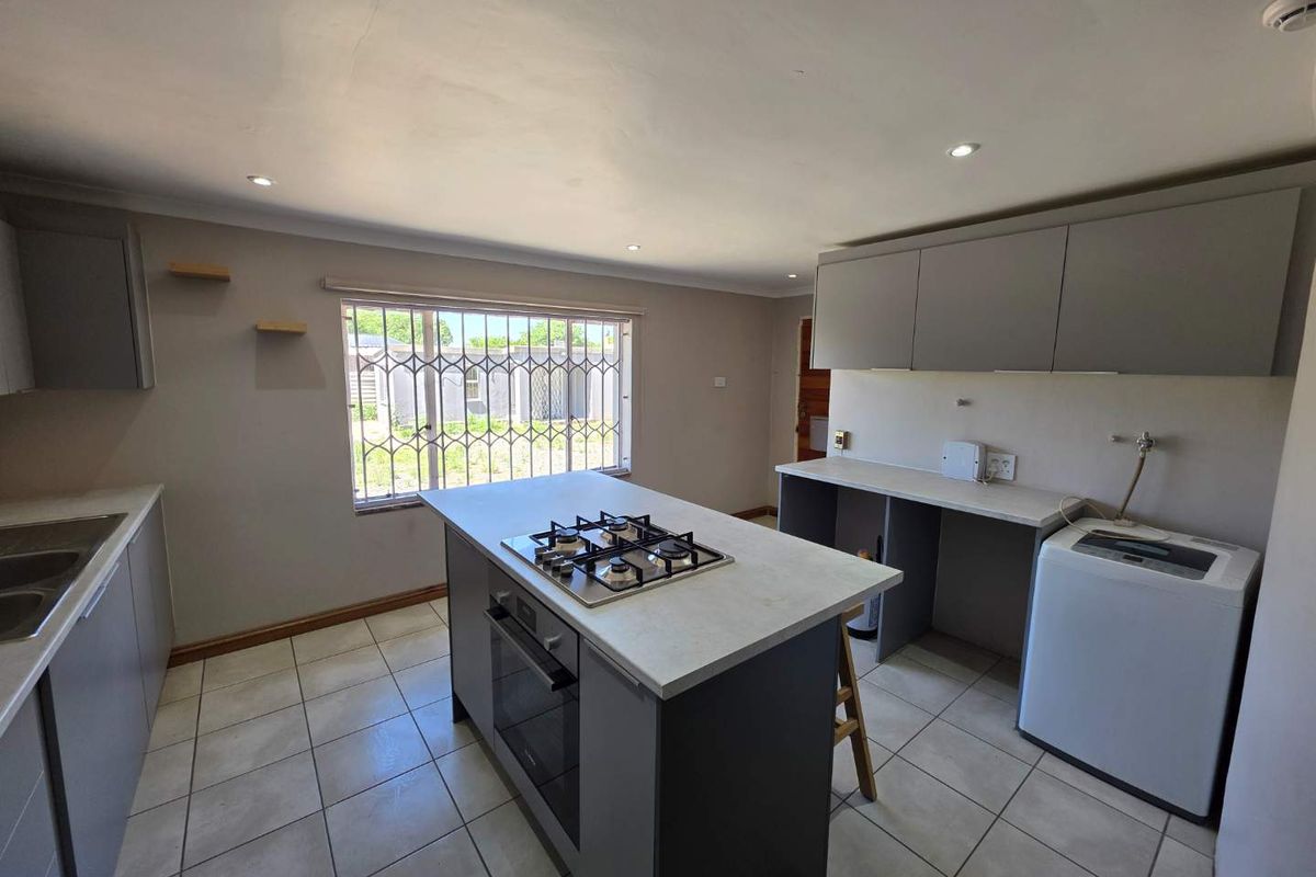 Versatile Office-Converted Residence in Prime Northmead Location - Photo 4