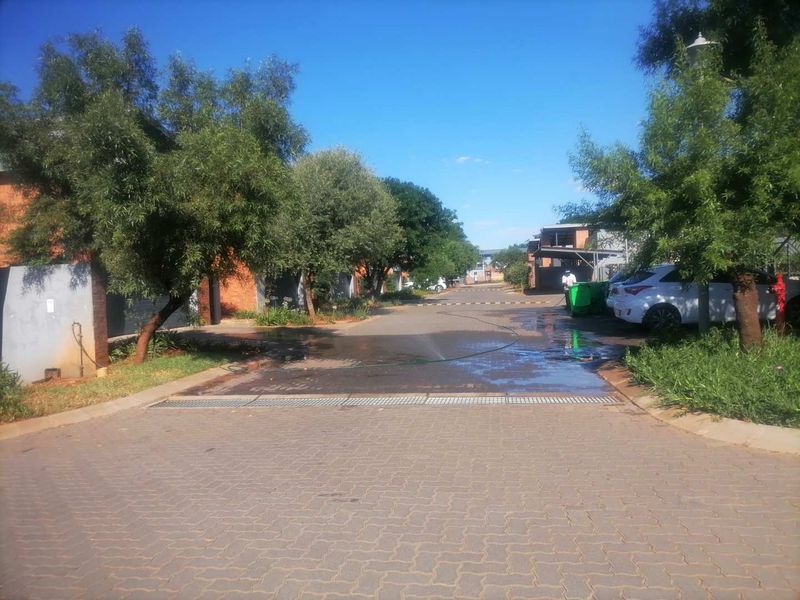 A secure residential estate - Photo 4