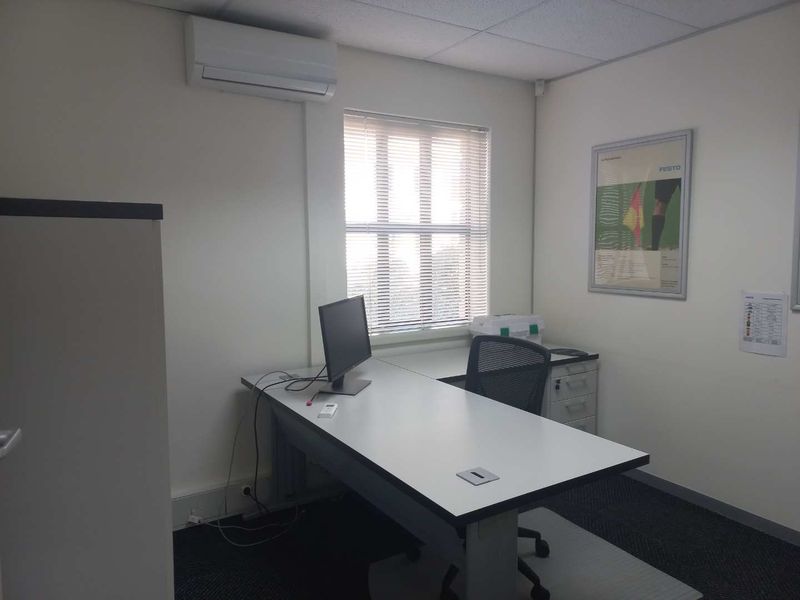 Corporate Business Park Office Space Available from 1 October! - Photo 8