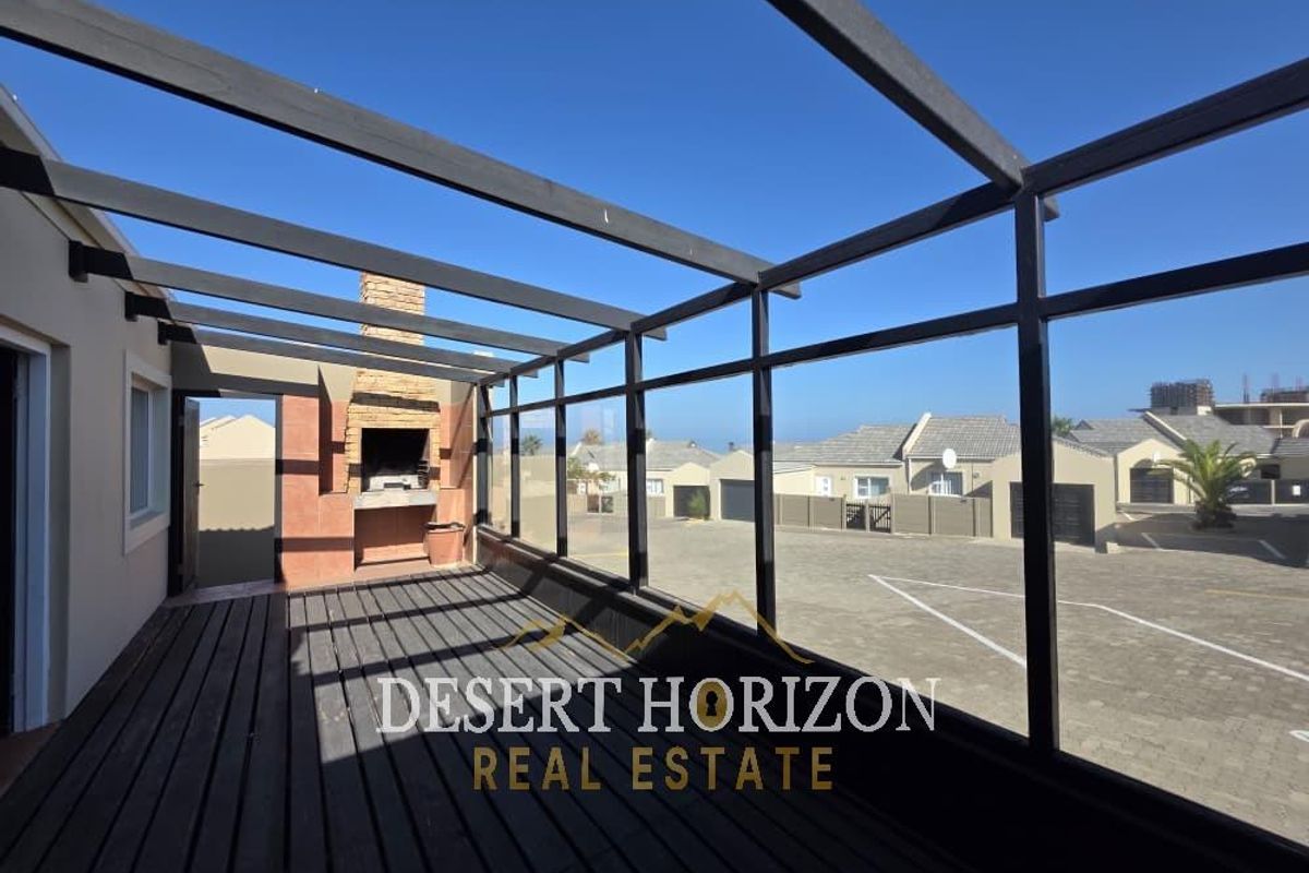 Long Beach  | Lelandi Unit For Sale - Photo 3