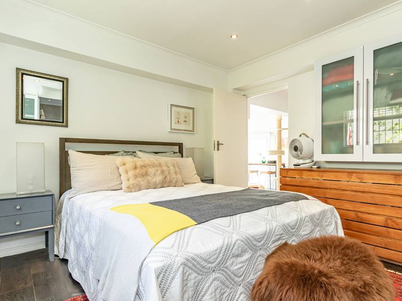 Charming Coastal Retreat with Private Outdoor Oasis - Photo 10