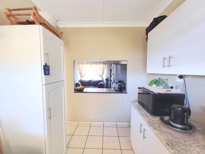 Excellent ROI  or perfect for First time Home Buyers - Photo 10