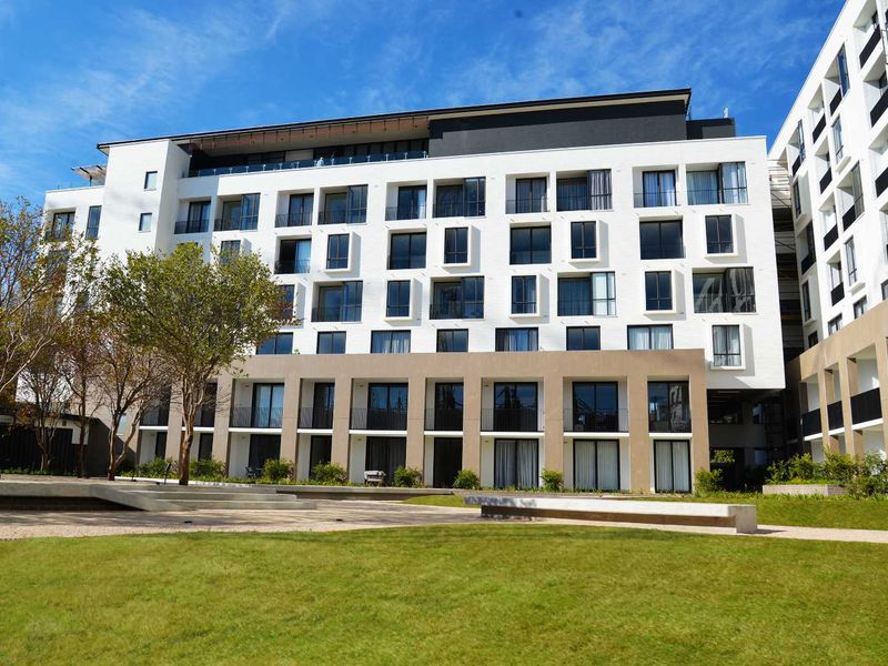 STUPENDOUS FULLY FURNISHED 1 BED APARTMENT IN NEW COMPLEX IN ROSEBANK - Photo 2