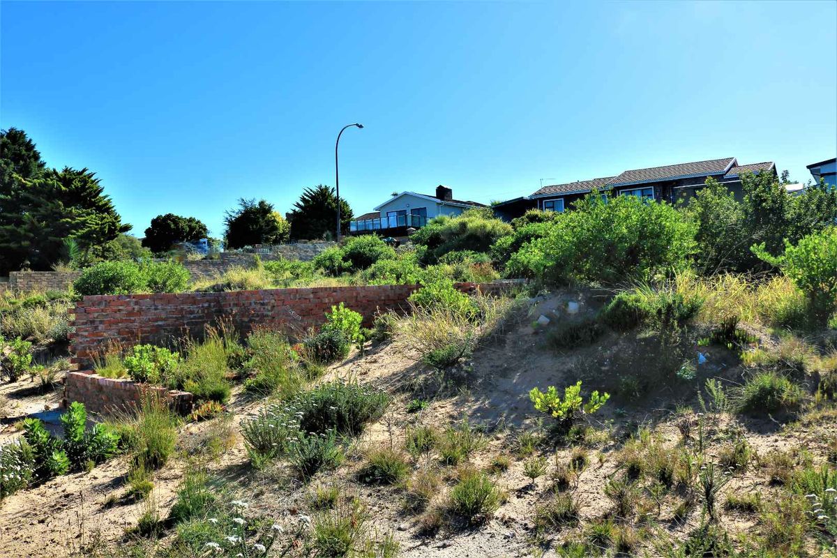 982m2 Vacant Land for Sale in Dana Bay - Photo 4
