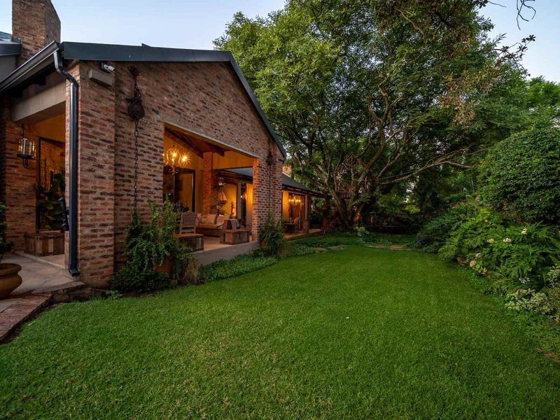 An Exceptional Cape Venacular Masterpiece in Rynfield with excellent security - Photo 9