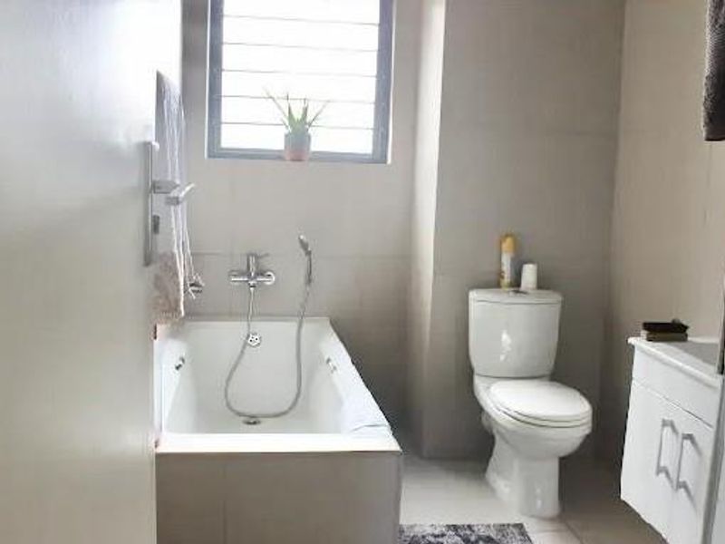 Modern Living with Prepaid Electricity & Metered Water! - Photo 7