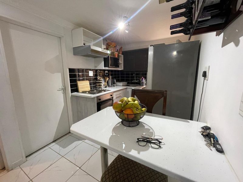 Apartment for sale in Otjomuise/ Bacardi court - Photo 3