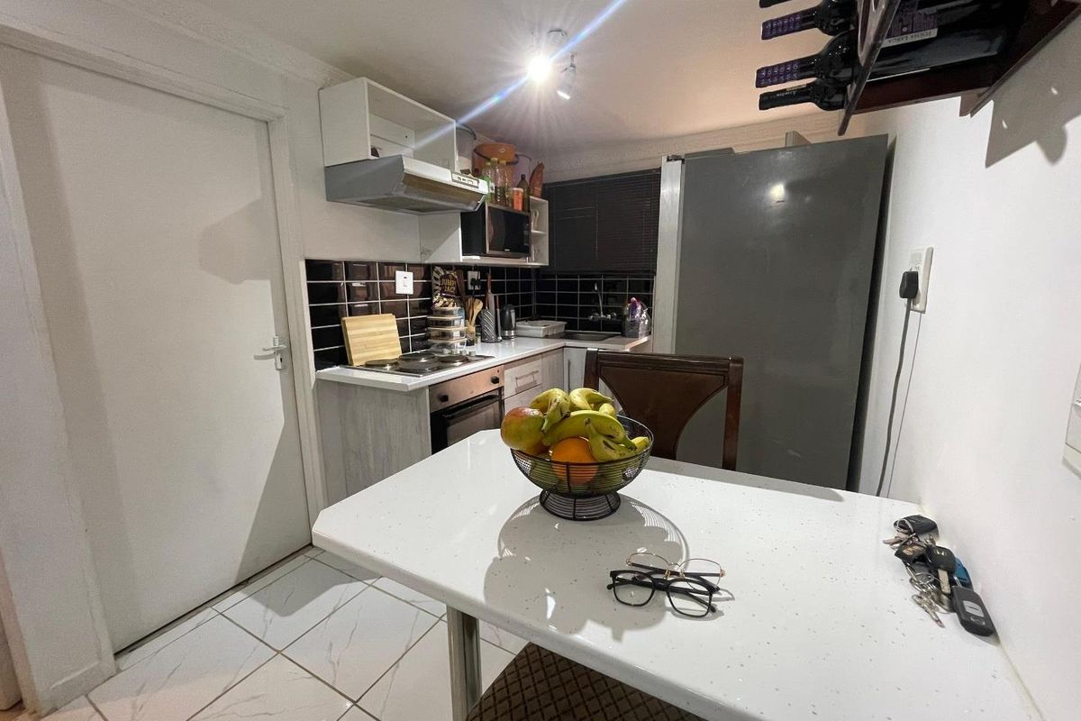 Apartment for sale in Otjomuise/ Bacardi court - Photo 3