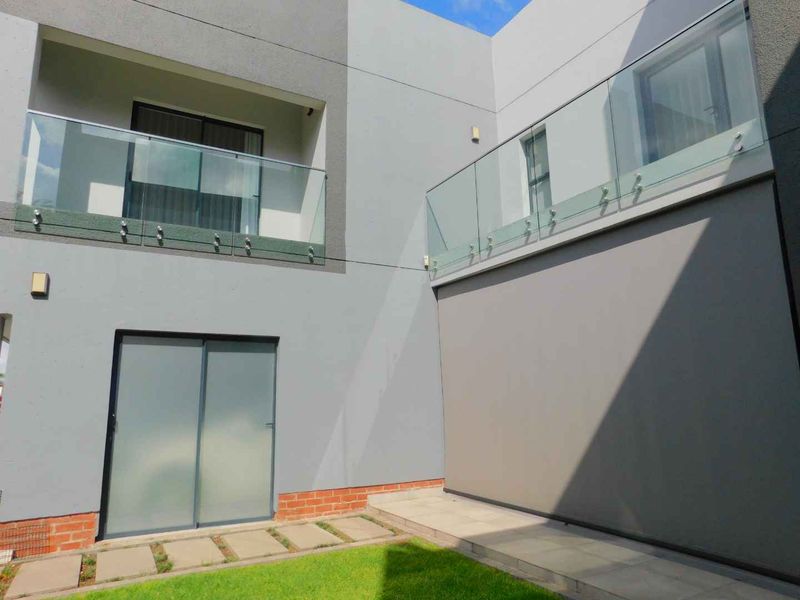 3 bedroom furnished cluster in Bryanston - Photo 1