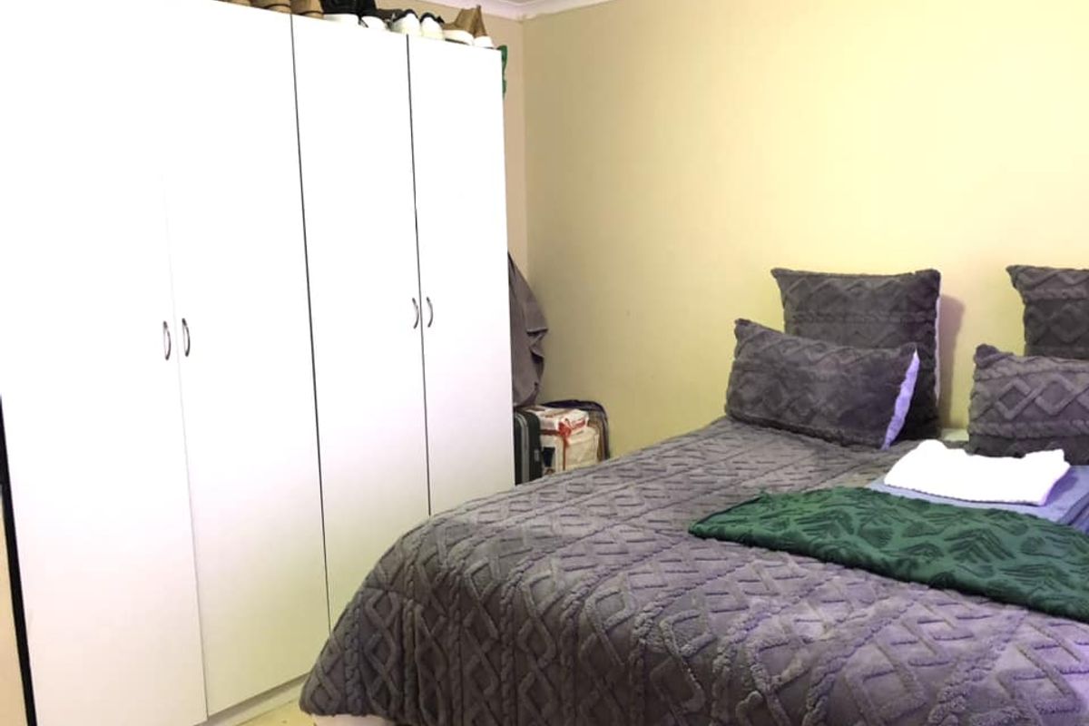 2 Bedroom Apartment For Sale in Otjomuise - Photo 5