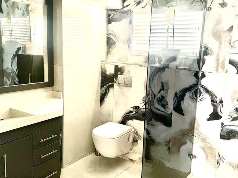 Price reduced , back on the market, stunning 3 bedroom home - Photo 8