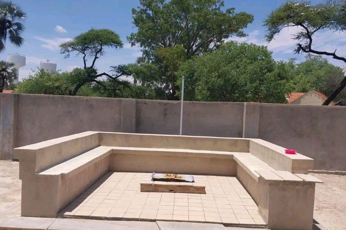 ✨ FOR SALE | Ondangwa Extension 4 ✨ Space, location & opportunity in one property! - Photo 5