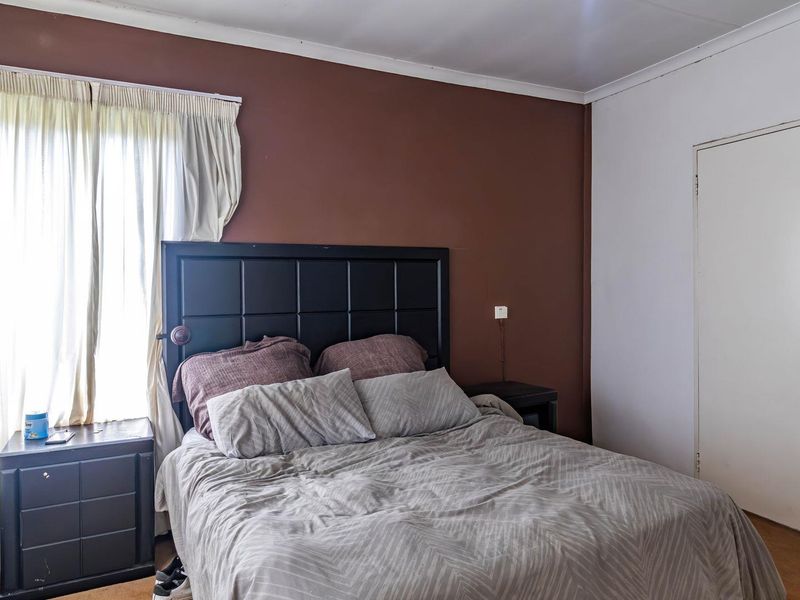 Modern First-Floor Apartment With Stunning Elevated Views — Perfect for Young Professionals in Johannesburg South - Photo 8