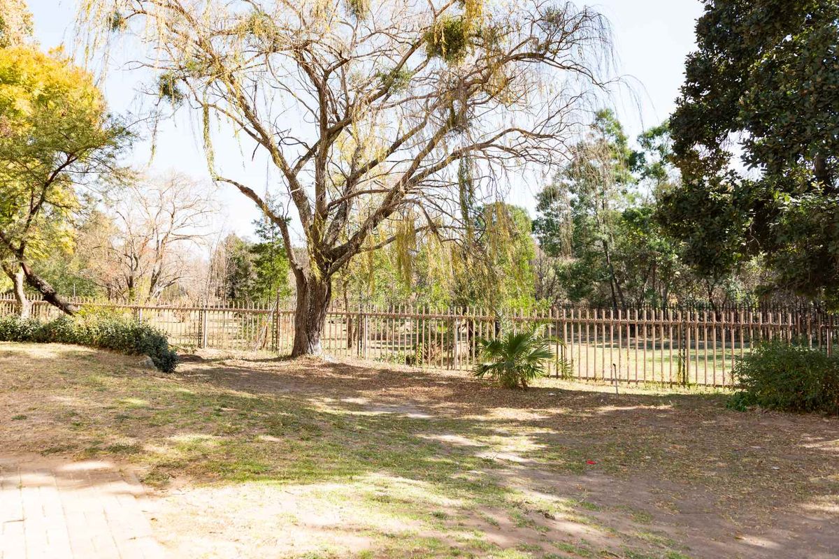 Ground floor Unit - Photo 3