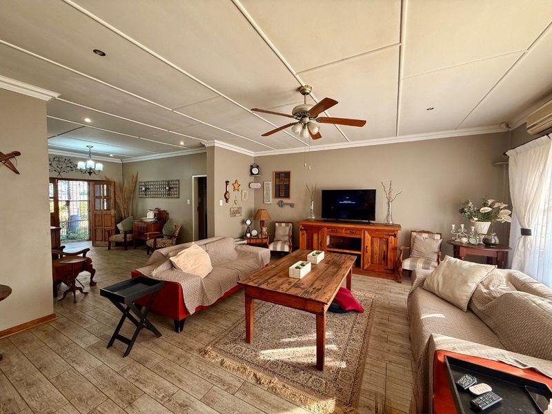 4 bedroom house for sale in vryheid - Photo 3