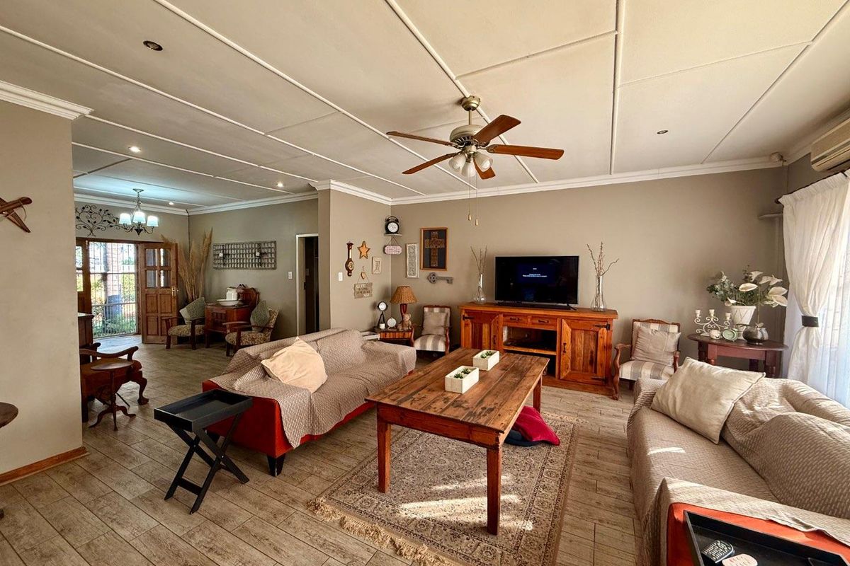 4 bedroom house for sale in vryheid - Photo 3