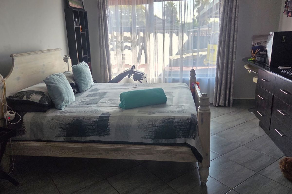 Family Home FOR SALE - Photo 5