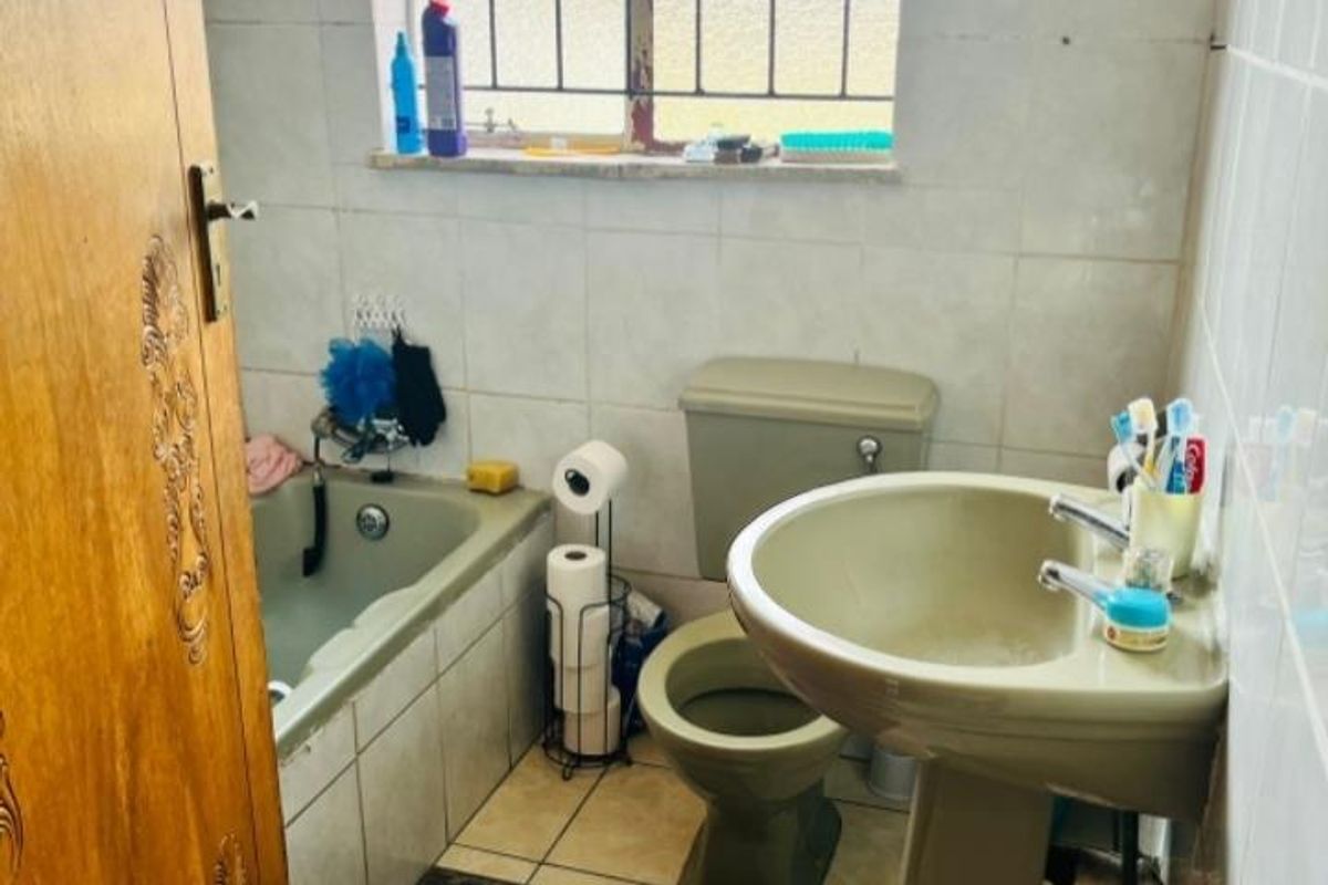 Low maintenance Face brick Gem for Sale in Wright Park - Photo 5