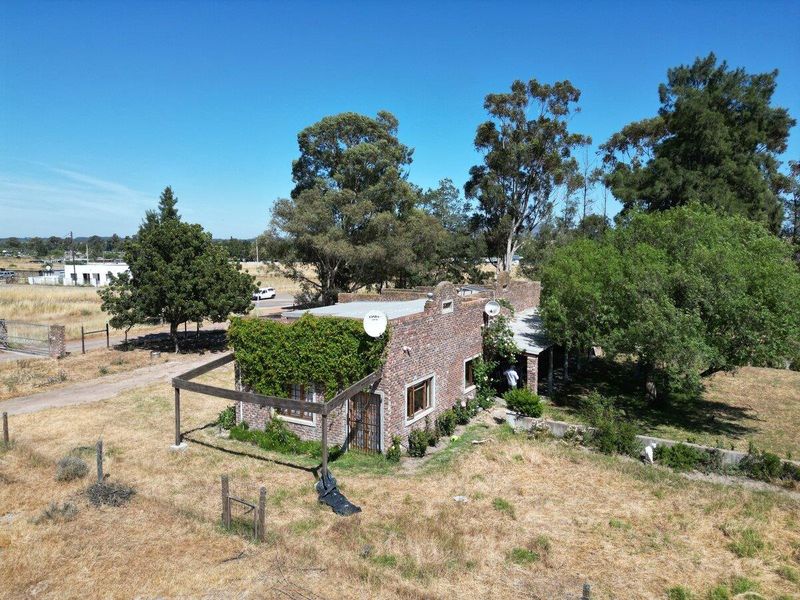 Commercial & Operating Business Farm (Outside Malmesbury) - Photo 2