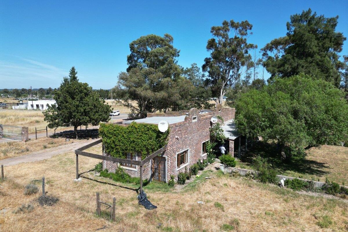 Commercial & Operating Business Farm (Outside Malmesbury) - Photo 2