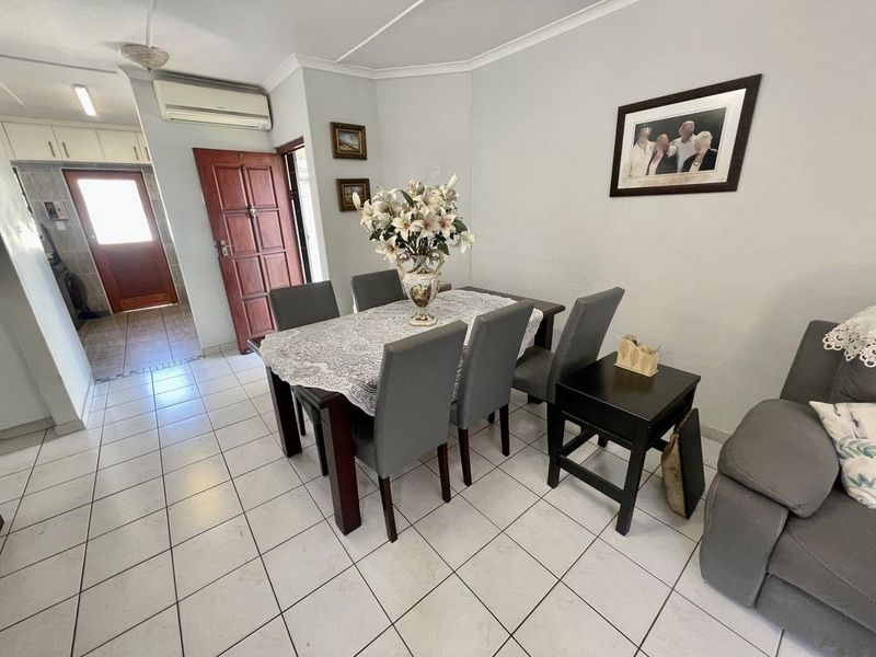 Hendra - Neat 3-Bedroom Simplex for Sale in Popular Sunningdale - Photo 7