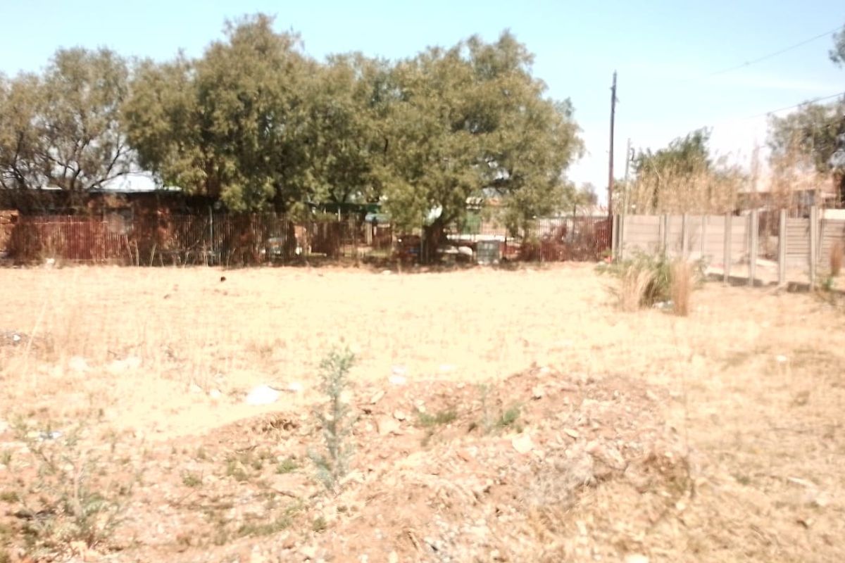 VACANT LAND FOR SALE.LARGE SECOND VACANT LAND NEXT TO THIS ONE ALSO FOR SALE - Photo 4