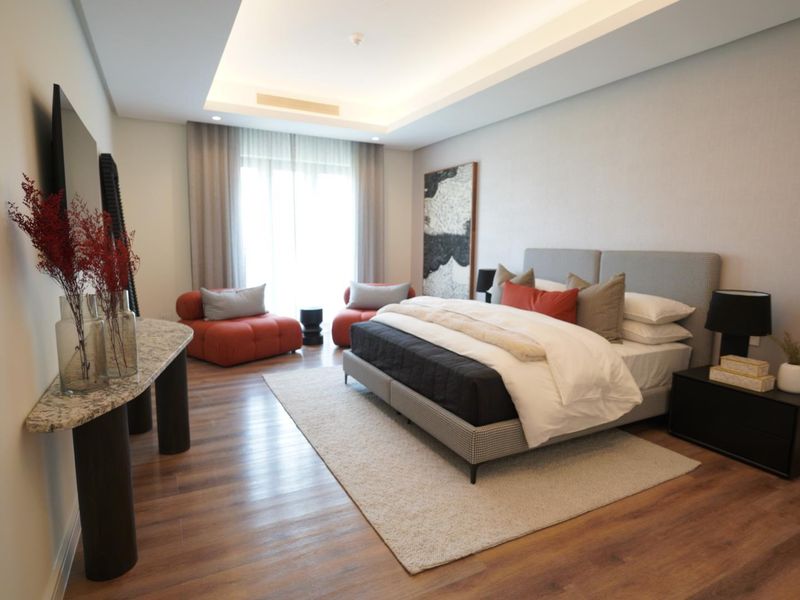 Luxury Fully Furnished 2-Bedroom Apartment - Photo 4