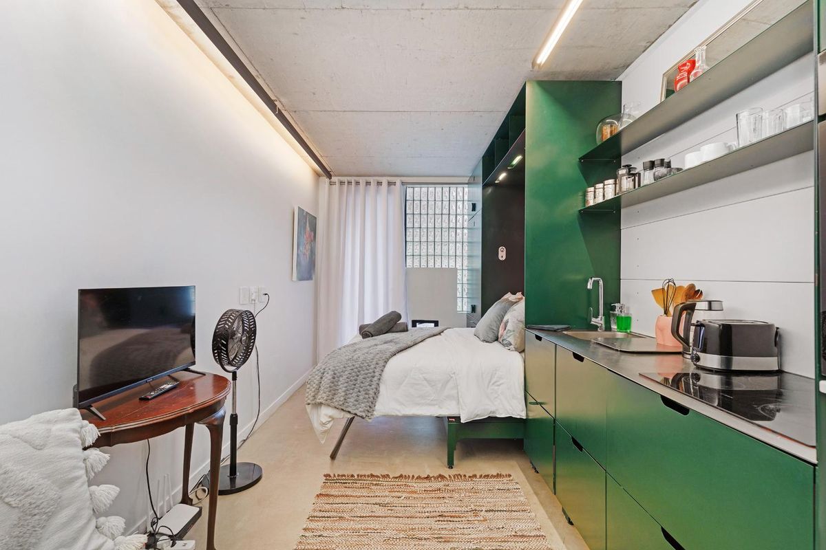 Slick fully furnished city pad - Photo 5
