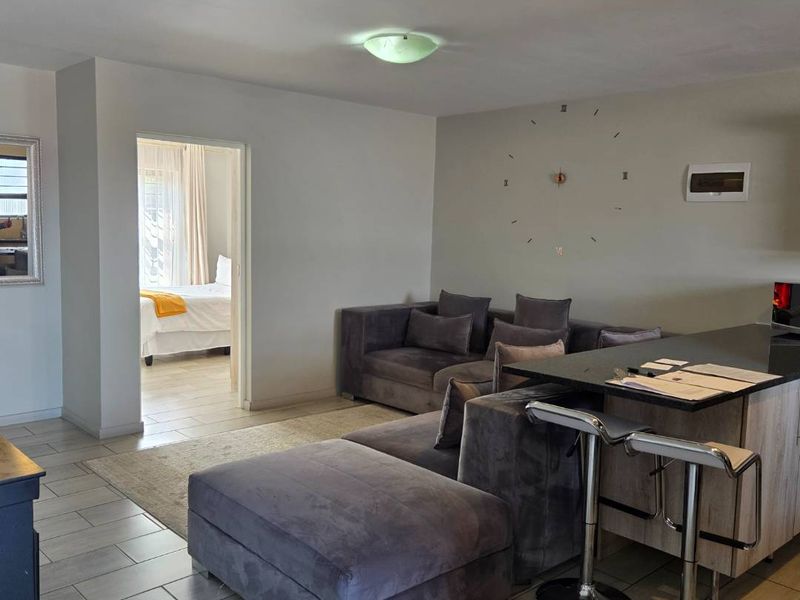 3 BEDROOM MODERN APARTMENT IN ALBERTON NORTH - Photo 8