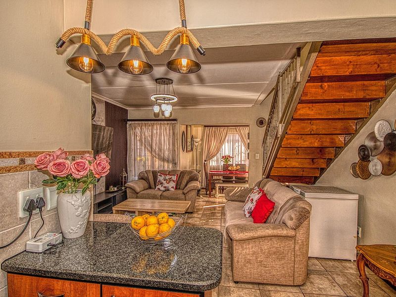 3 Bedroom Meyersig Modern Family home! - Photo 8
