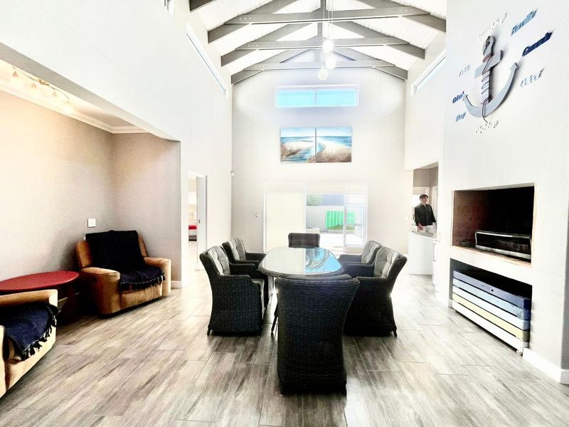 Stylish 3-Bedroom Home Offering Space, Flow & Lifestyle - Photo 10