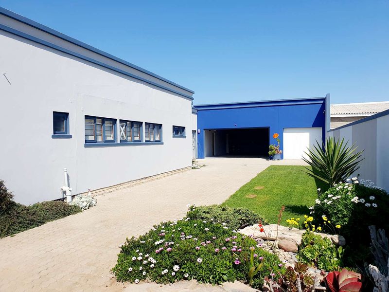 Here is a 520m2 spacious living house on a 1,056m2 erf. - Photo 6