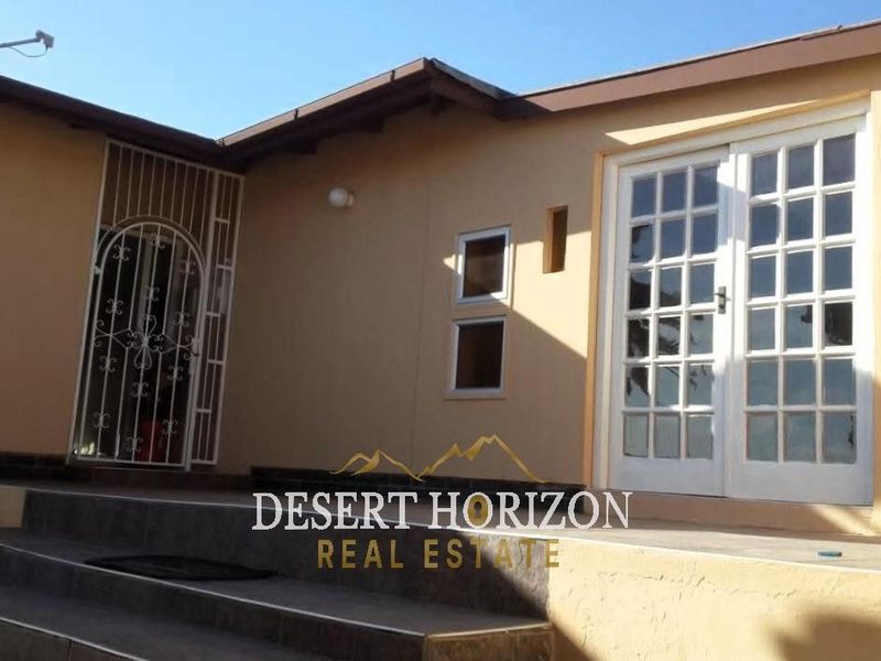 Swakopmund,Vineta | 4 Bedroom House For Sale with a Spacious Yard - Photo 2
