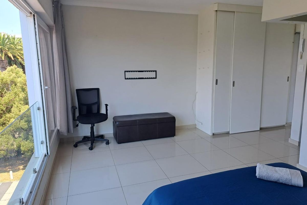 Partially furnished studio apartment - Photo 4