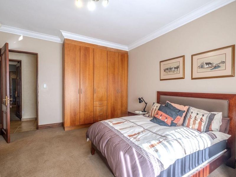 Refined Luxury Country Living with Exceptional Development Potential in Pretoria East - Photo 7