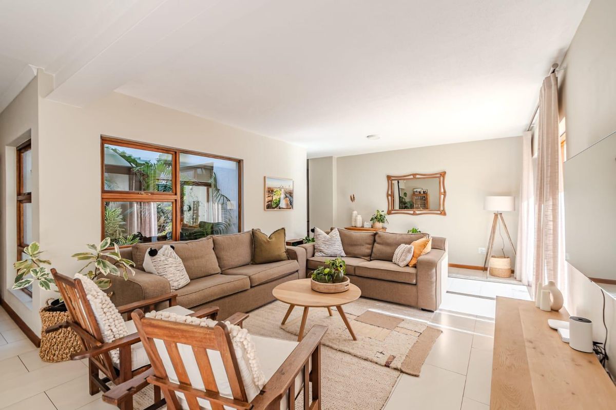 Modern 3-Bedroom Home in a Security Village - Photo 2