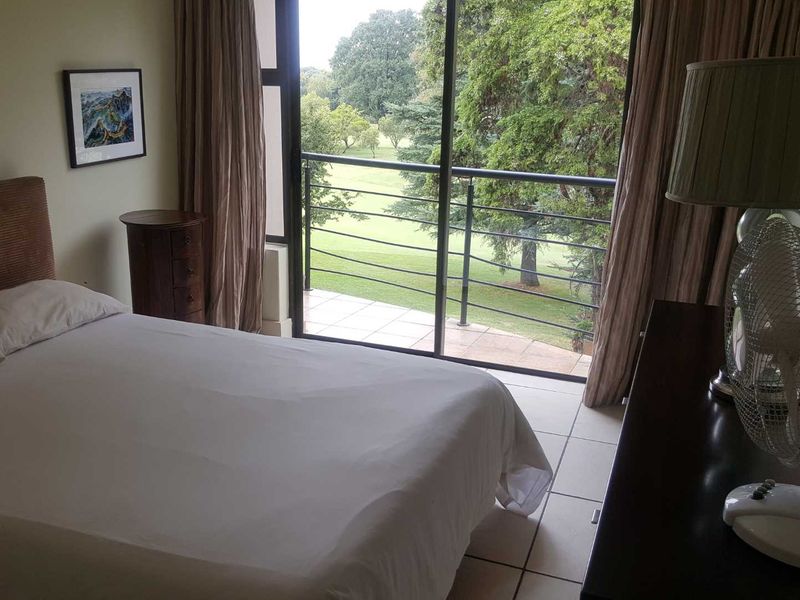 Stunning Penthouse double volume overlooking the golfcourse - Photo 10