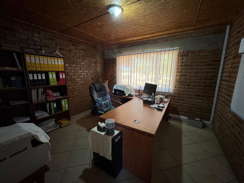PRIME 20 HA SMALLHOLDING NORTH OF OKAHANDJA - Photo 4