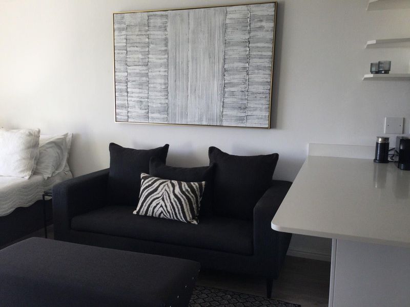 A Stylish Furnished Studio Apartment in a Sought After Secure Estate  Available for Rent from 1st May 2026 - Photo 4