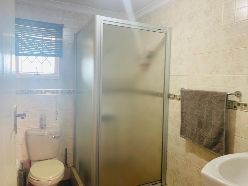 3.5 Bedroom Family Home For Sale - Savannah Park - Photo 9