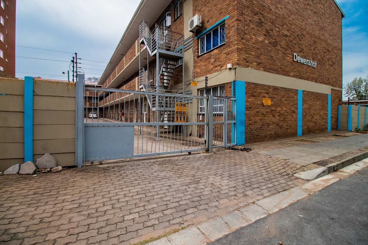 2 Bedroom Apartment for Sale in Benoni CBD - Photo 4
