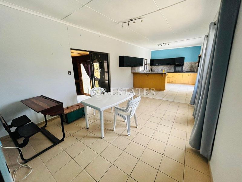 3-Bedroom Home With Flatlet On Large Erf - Photo 5