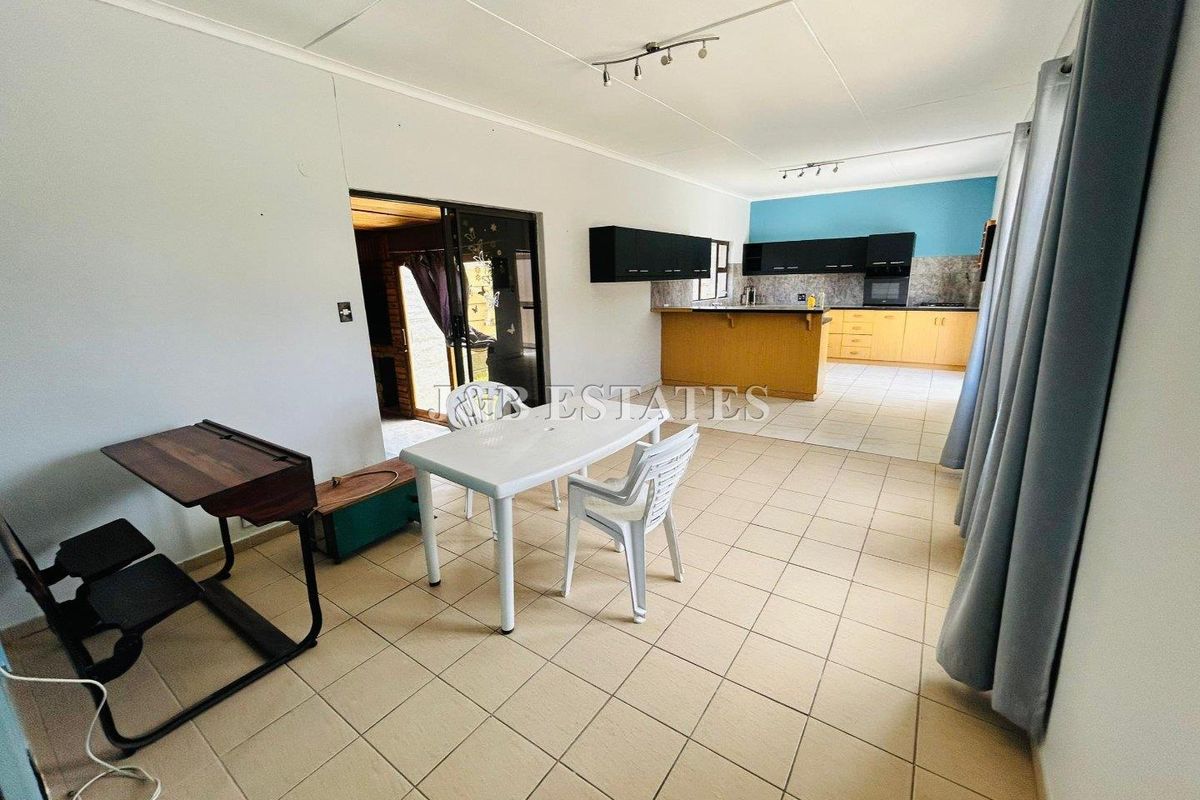 3-Bedroom Home With Flatlet On Large Erf - Photo 5